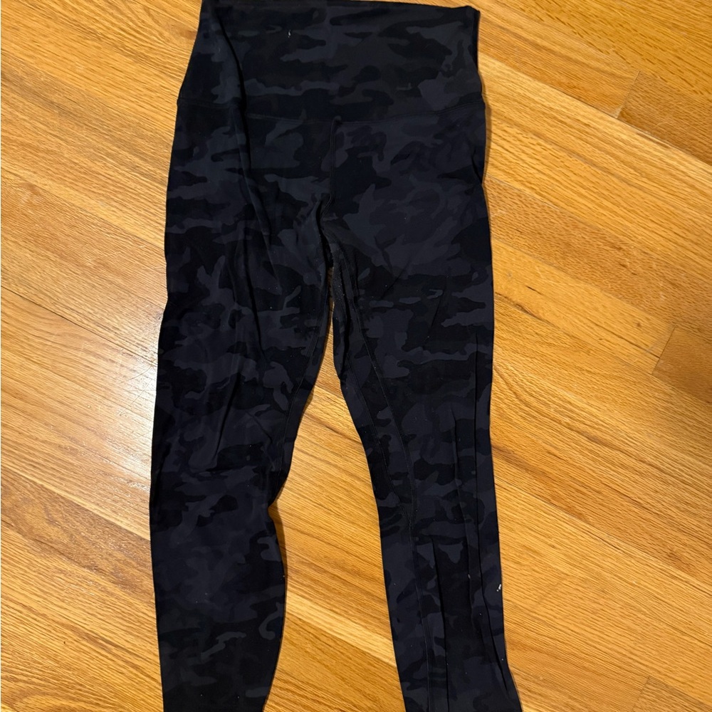 Camo Lululemon Leggings Size 6